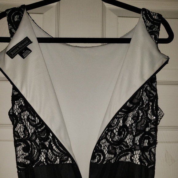 💖HOST PICK💖 Jessica Howard Lace Gown - Picture 6 of 6